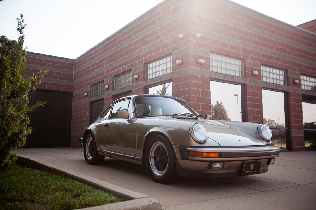 1987 Porsche 911 Carrera 3.2 - Image 22 of 31