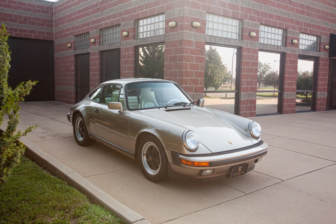 1987 Porsche 911 Carrera 3.2 - Image 19 of 31