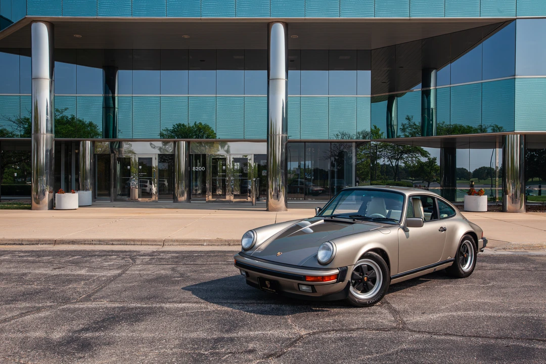 1987 Porsche 911 Carrera 3.2 - Image 28 of 31