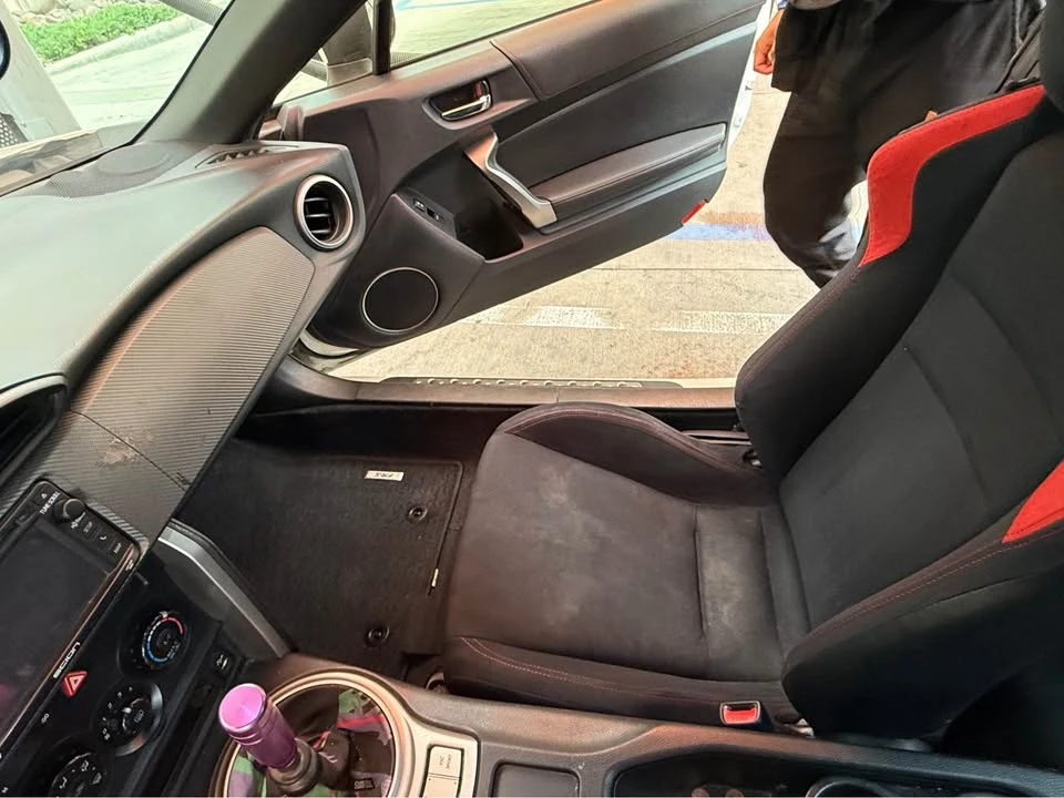 Scion FR-S - Image 8 of 8