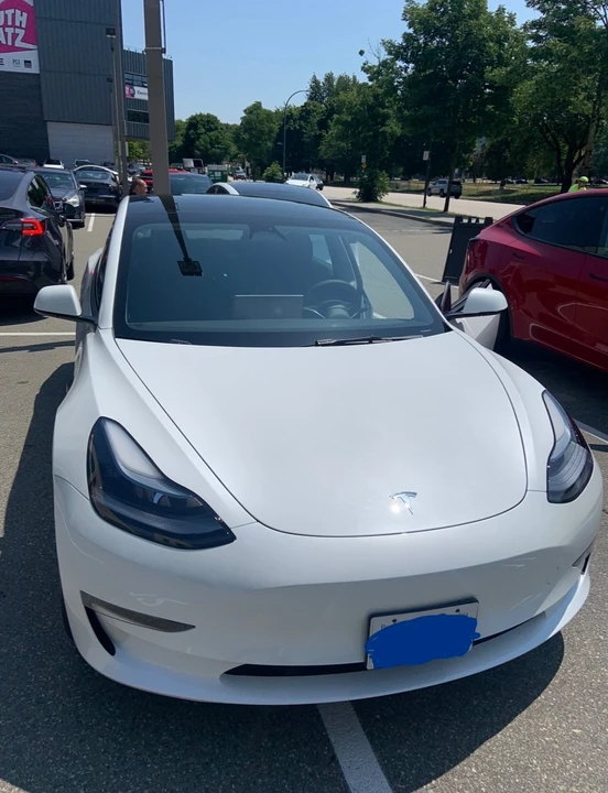 2023 Tesla Model 3 - Image 2 of 3