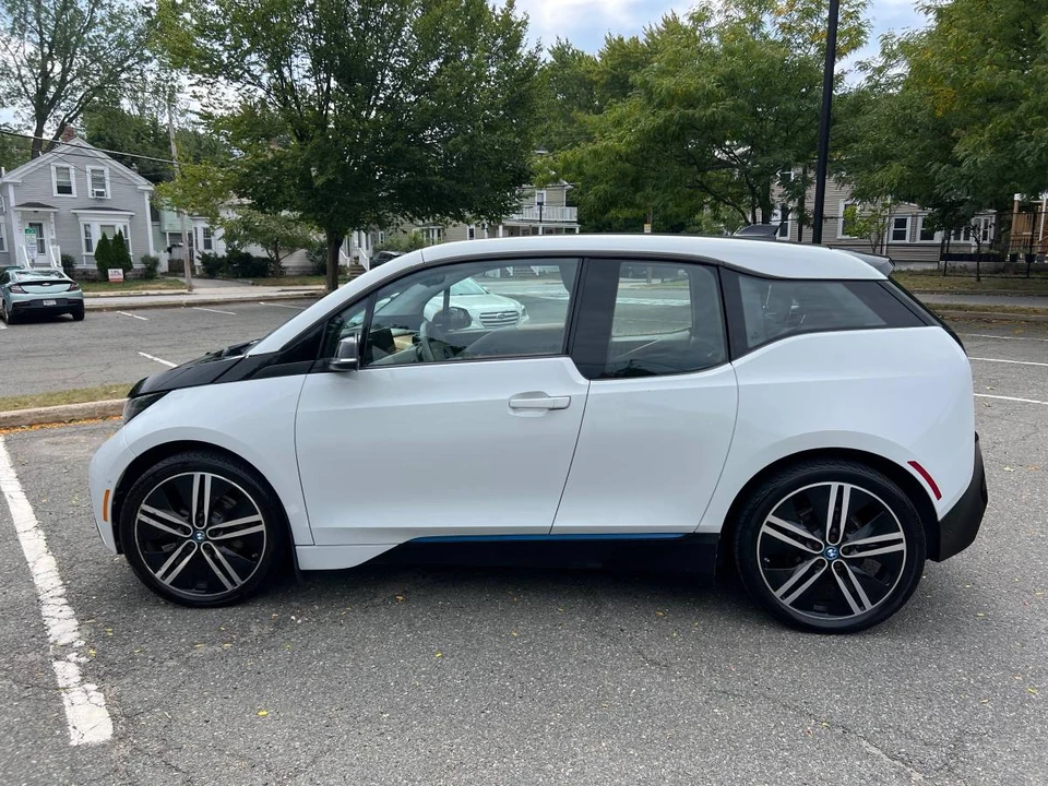 2016 BMW i3 - Image 2 of 21