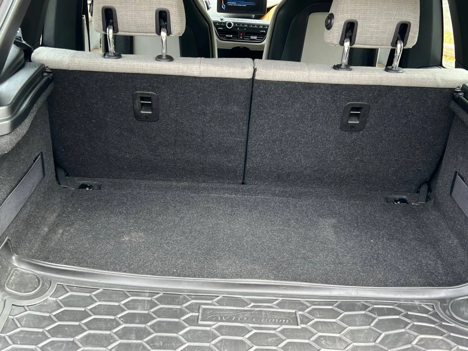 2016 BMW i3 - Image 8 of 21