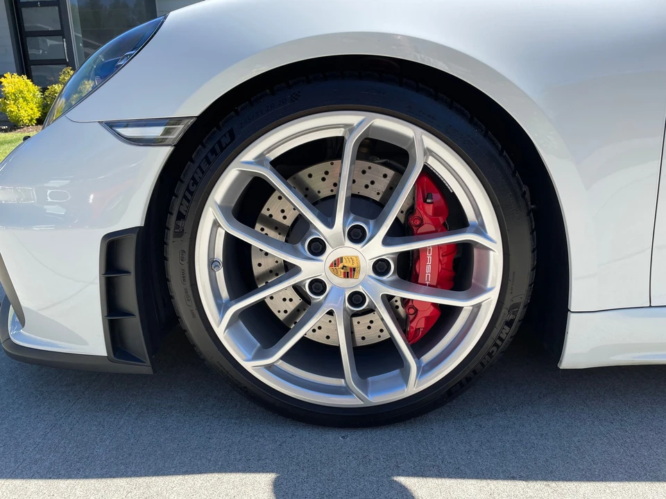 2021 Porsche 718 Boxster Spyder - Image 5 of 9