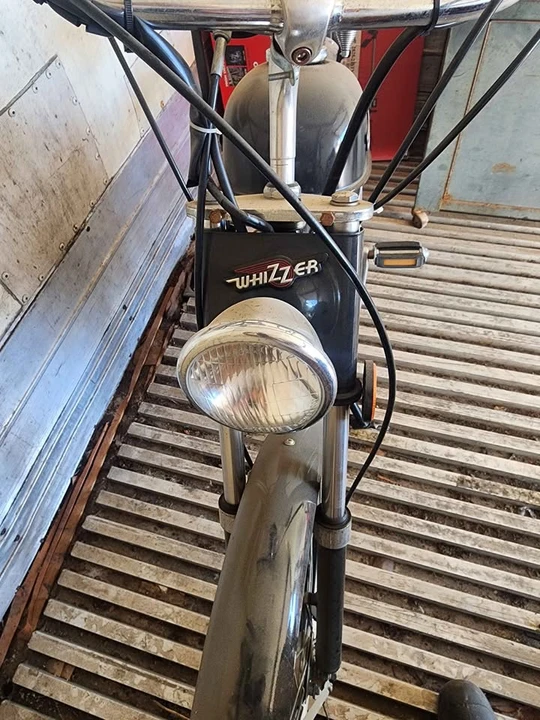 1999 Whizzer - Image 6 of 8