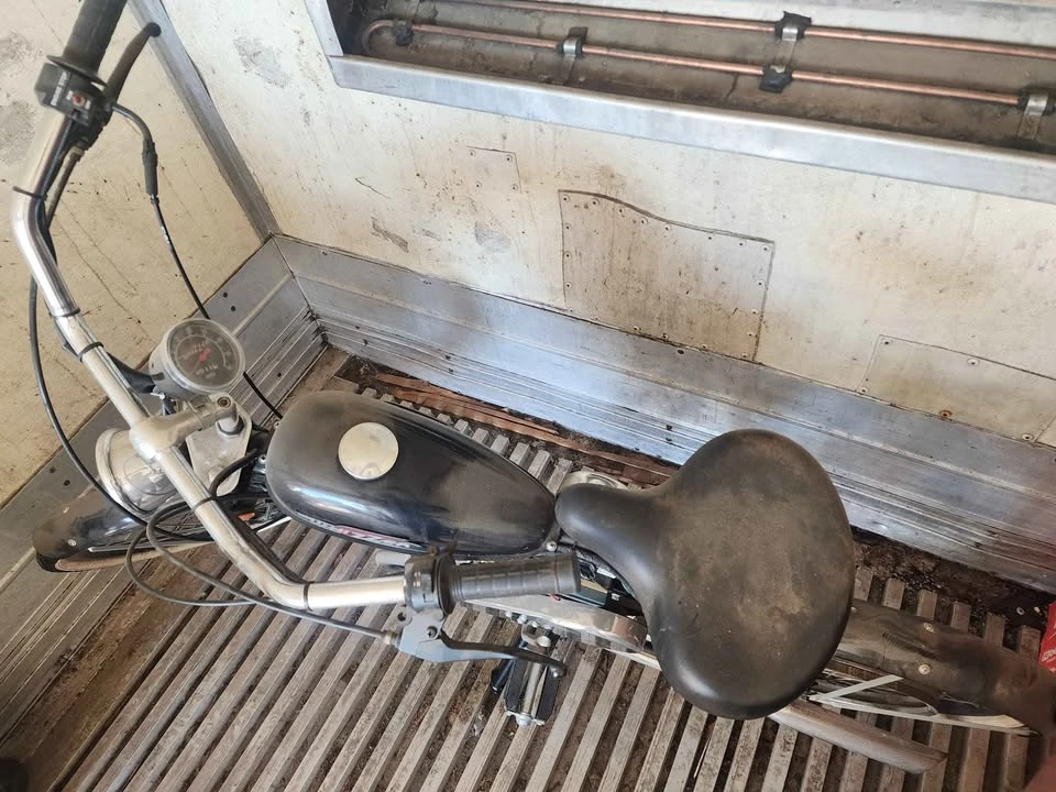 1999 Whizzer - Image 8 of 8