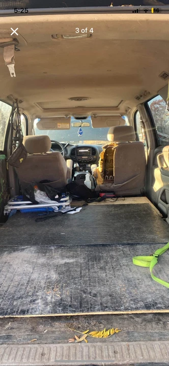 2004 Toyota Sequoia 1st Gen - Image 3 of 4