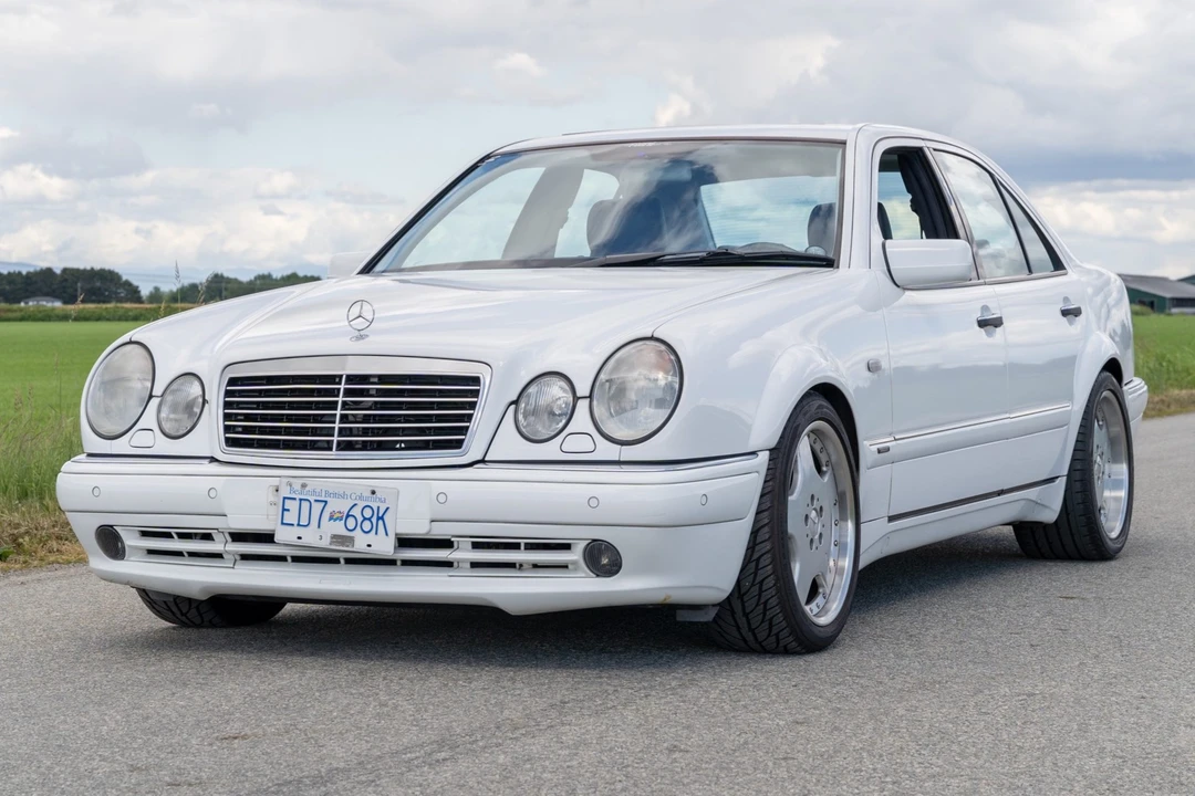 1998 Mercedes-Benz W210 E 36 & E 50 & E 55 & E 60 AMG - Image 1 of 31