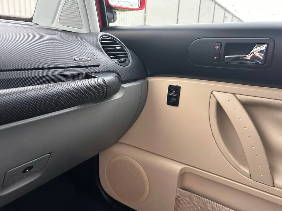 2000 Volkswagen New Beetle - Image 18 of 24
