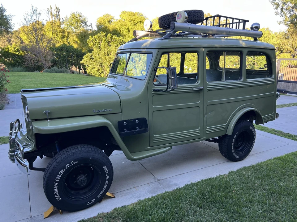 Willys Jeep Wagon - Image 4 of 31