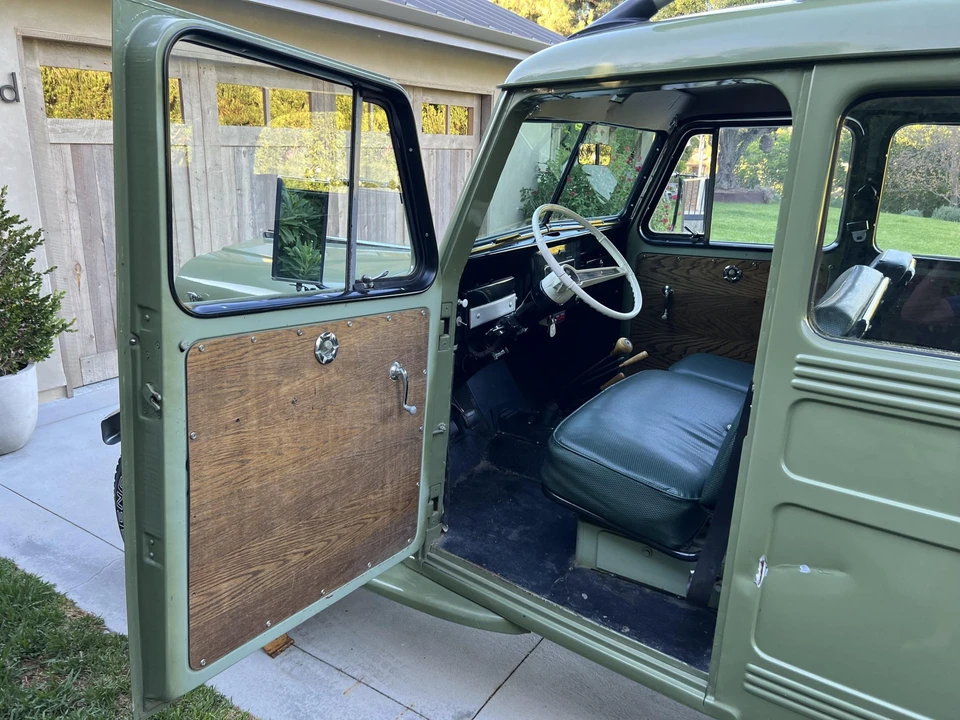 Willys Jeep Wagon - Image 20 of 31