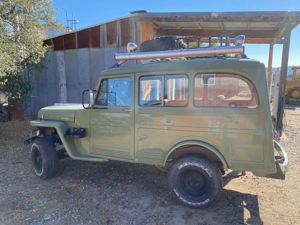 Willys Jeep Wagon - Image 5 of 31