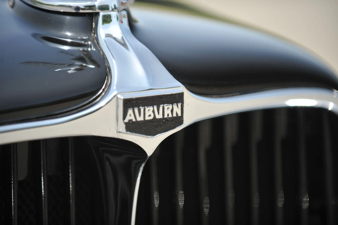 1932 Auburn Twelve - Image 9 of 24