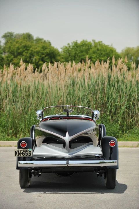 1932 Auburn Twelve - Image 3 of 24
