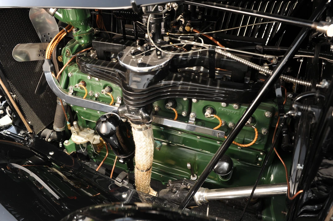 1932 Auburn Twelve - Image 7 of 24