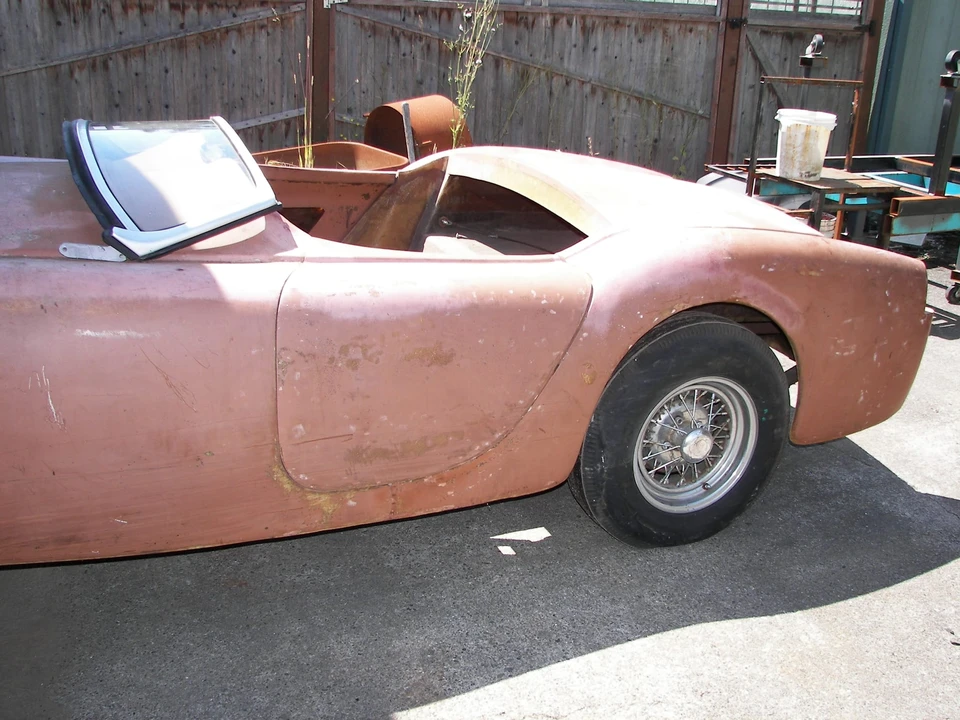 Willys - Image 9 of 31