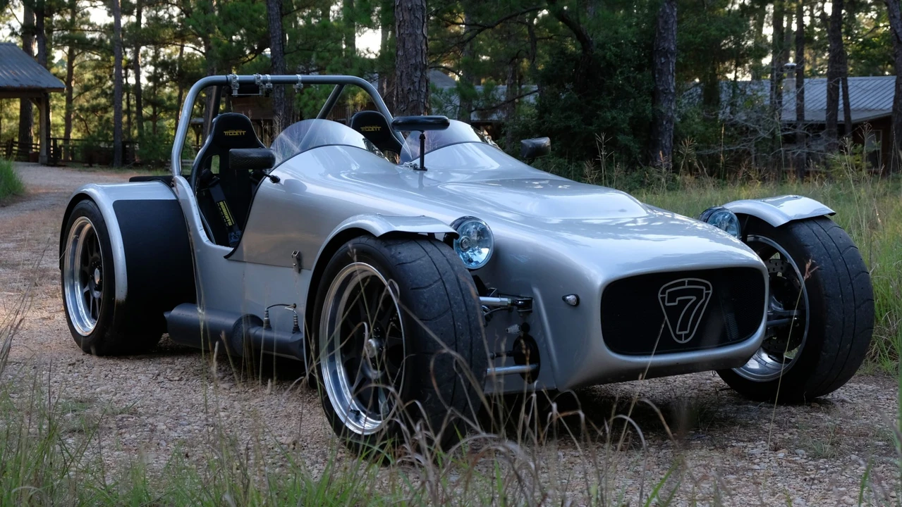 Vehicle image 4 of 31