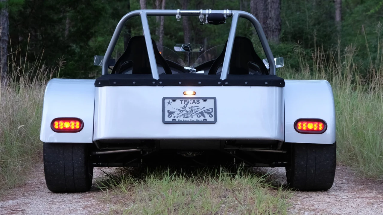 Vehicle image 13 of 31