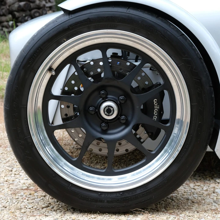 Vehicle image 29 of 31