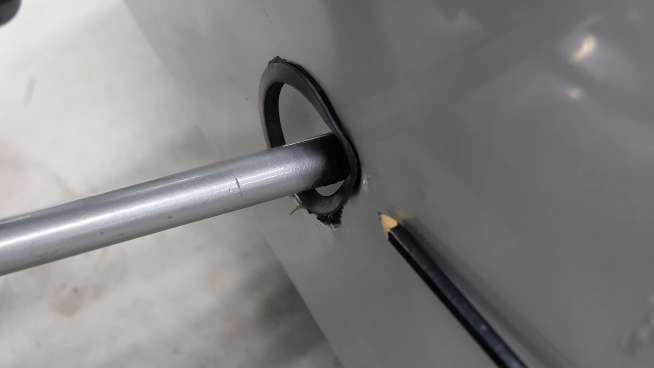 Vehicle image 25 of 31