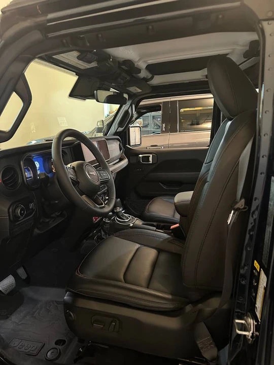 2025 Jeep JL Wrangler - Image 3 of 5
