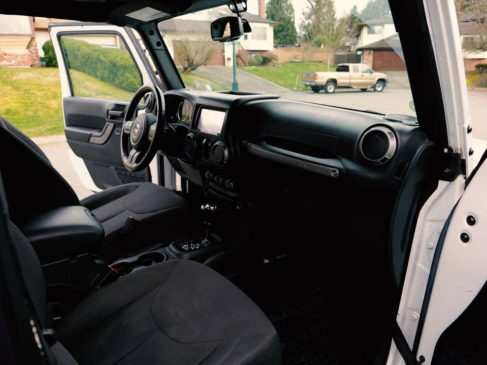 2017 Jeep JK Wrangler - Image 12 of 23