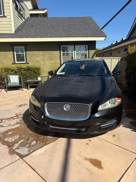 2011 Jaguar X351 XJ - Image 2 of 2