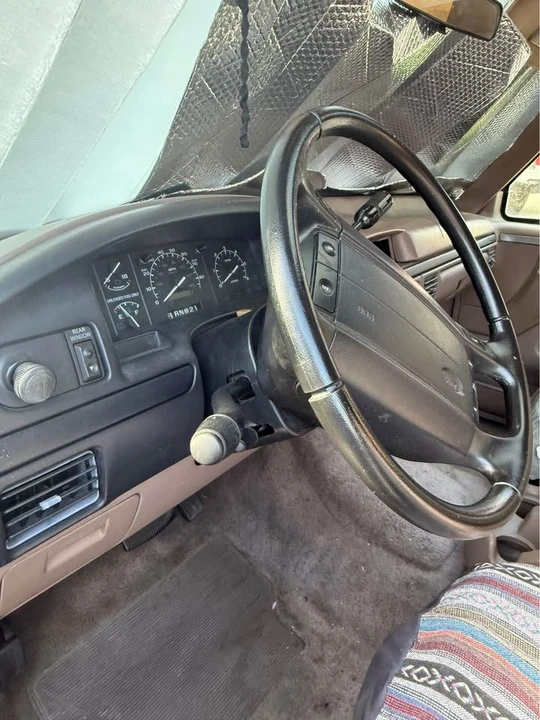 1996 Ford Bronco 5th Gen - Image 5 of 8
