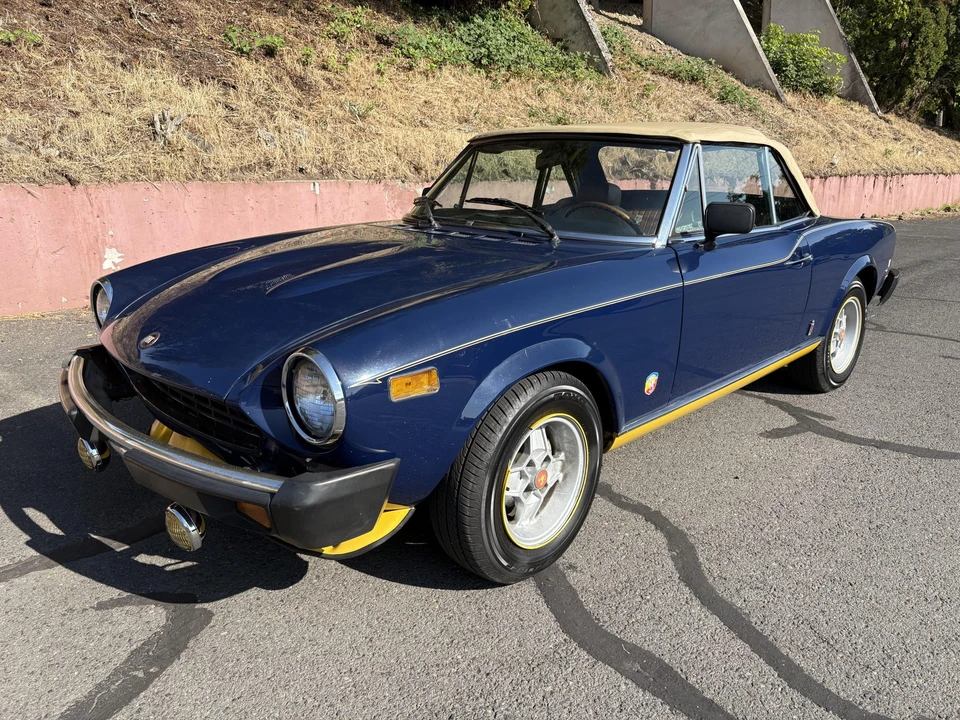 1978 Fiat 124 Sport Spider - Image 2 of 31
