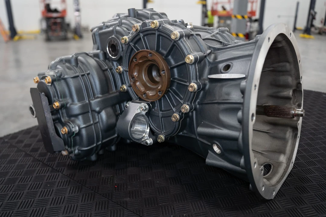 Parts & Memorabilia Gearboxes - Image 14 of 22