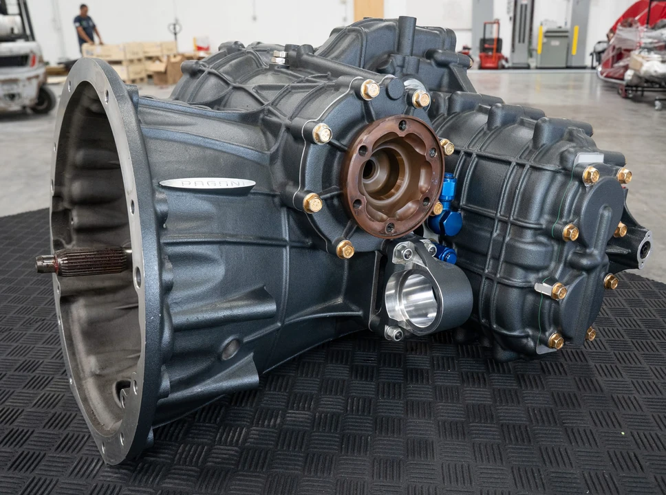 Parts & Memorabilia Gearboxes - Image 7 of 22