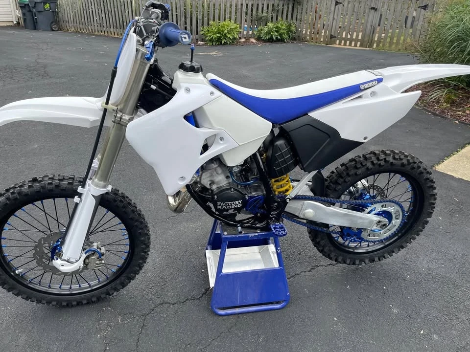 2001 Yamaha YZ - Image 2 of 6