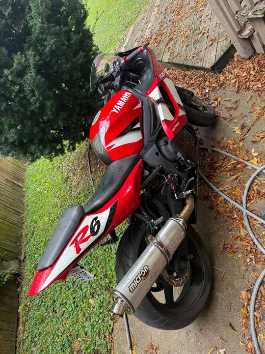 2002 Yamaha YZF - Image 2 of 2