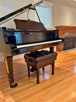 1976 Yamaha G2 Piano