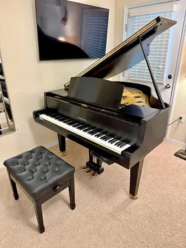 Yamaha G1 Baby Grand Piano with Player System