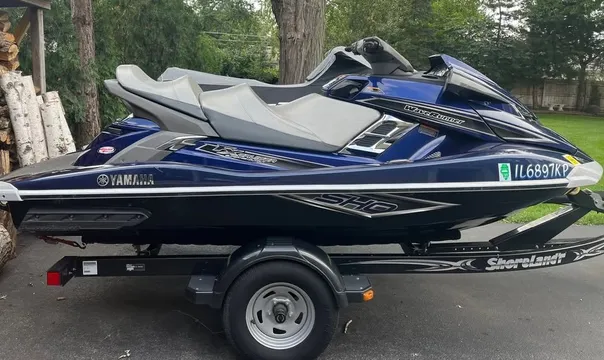 2013 Yamaha FX Cruiser SHO Supercharged Waverunner