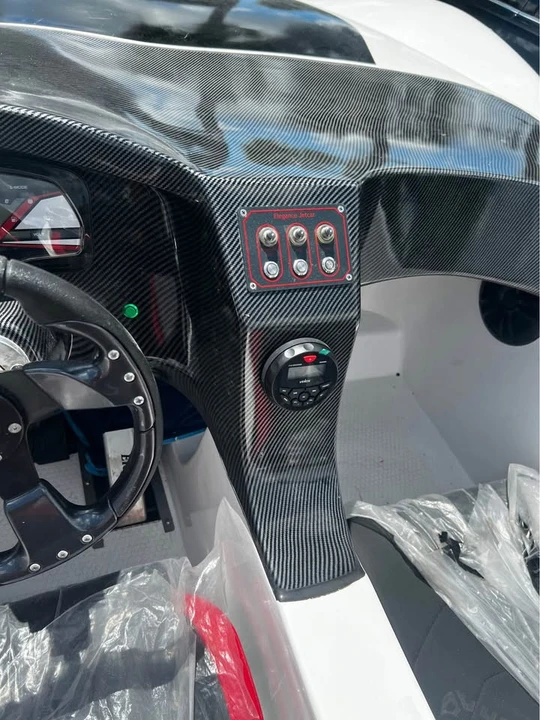 Parts & Memorabilia Engines - Image 7 of 9