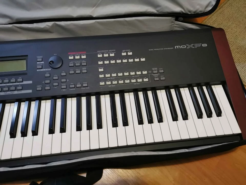 Yamaha - Image 2 of 5