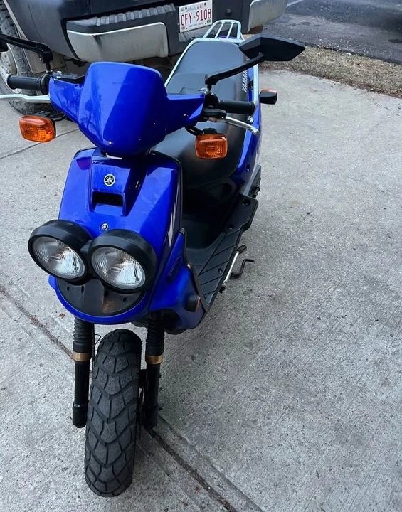 Yamaha YZF - Image 2 of 6