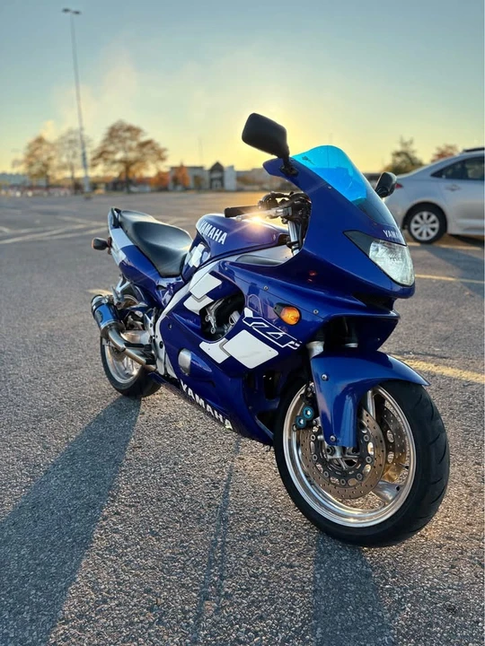 1998 Yamaha YZF - Image 2 of 3