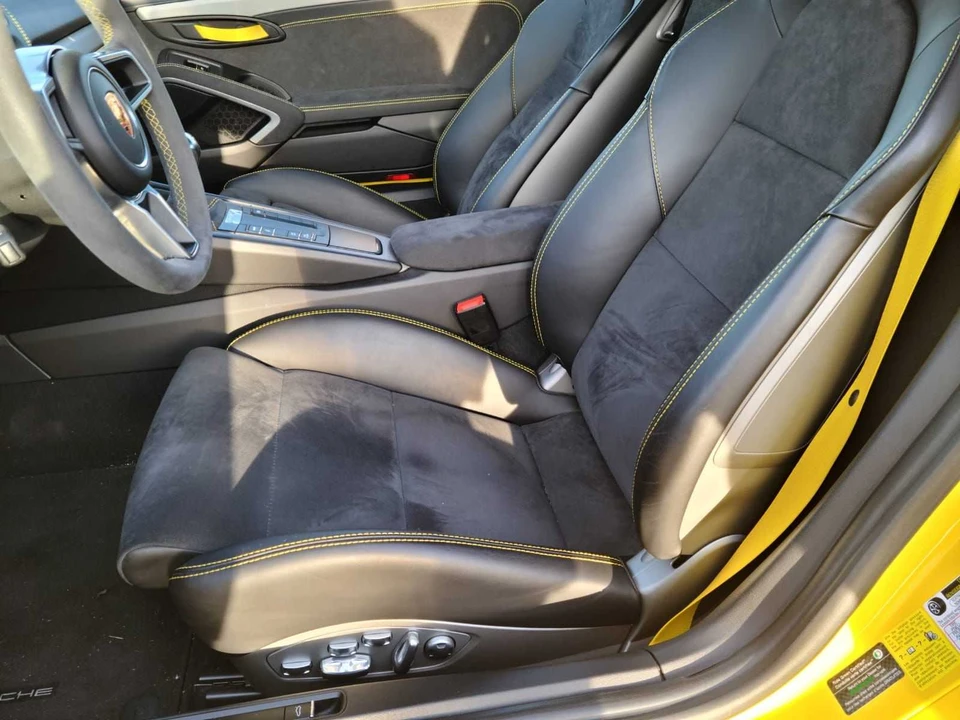 2016 Porsche 981 Cayman GT4 - Image 10 of 21