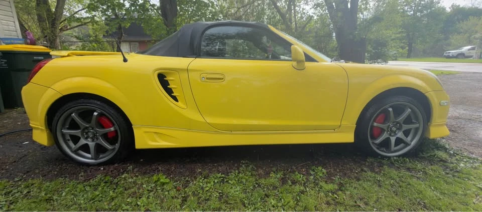 2002 Toyota MR2 Spyder/MR-S - Image 8 of 11