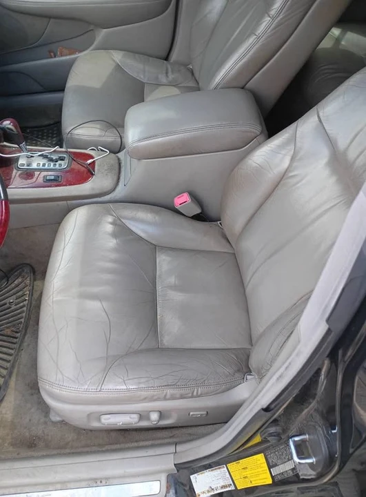 2004 Lexus ES 4th Gen - Image 11 of 16