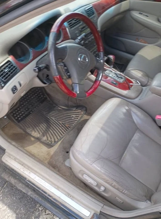 2004 Lexus ES 4th Gen - Image 10 of 16