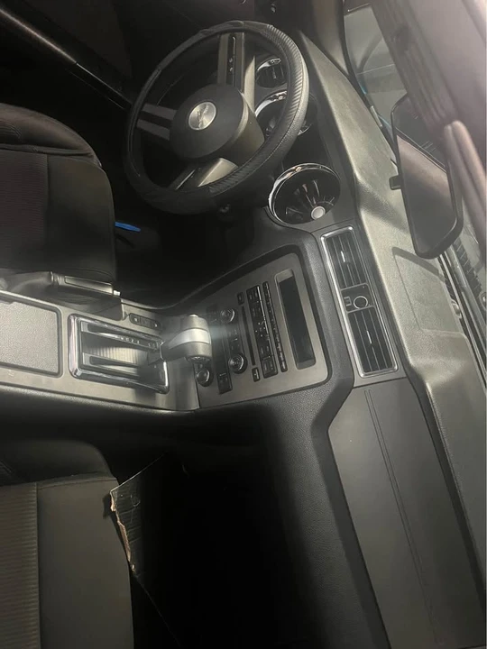2012 Ford S197 Mustang - Image 8 of 10