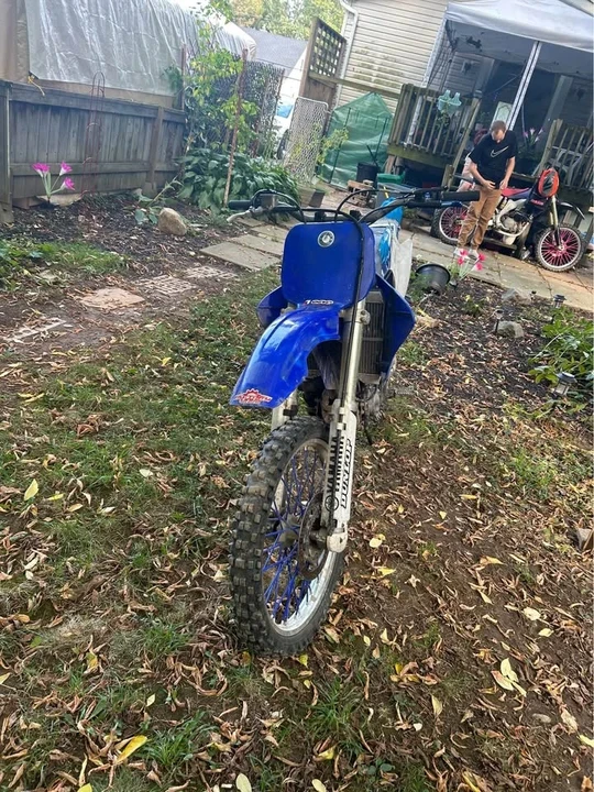 Yamaha YZF - Image 2 of 3