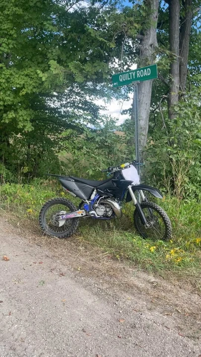 Yamaha YZ - Image 2 of 3