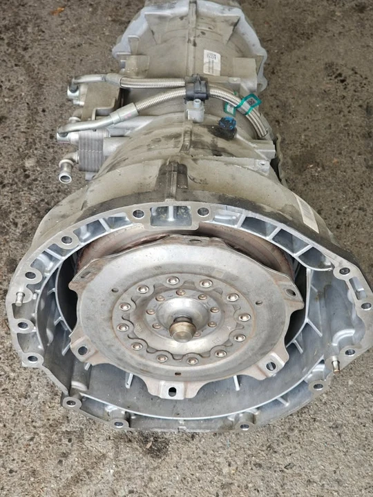 Parts & Memorabilia Gearboxes - Image 2 of 2