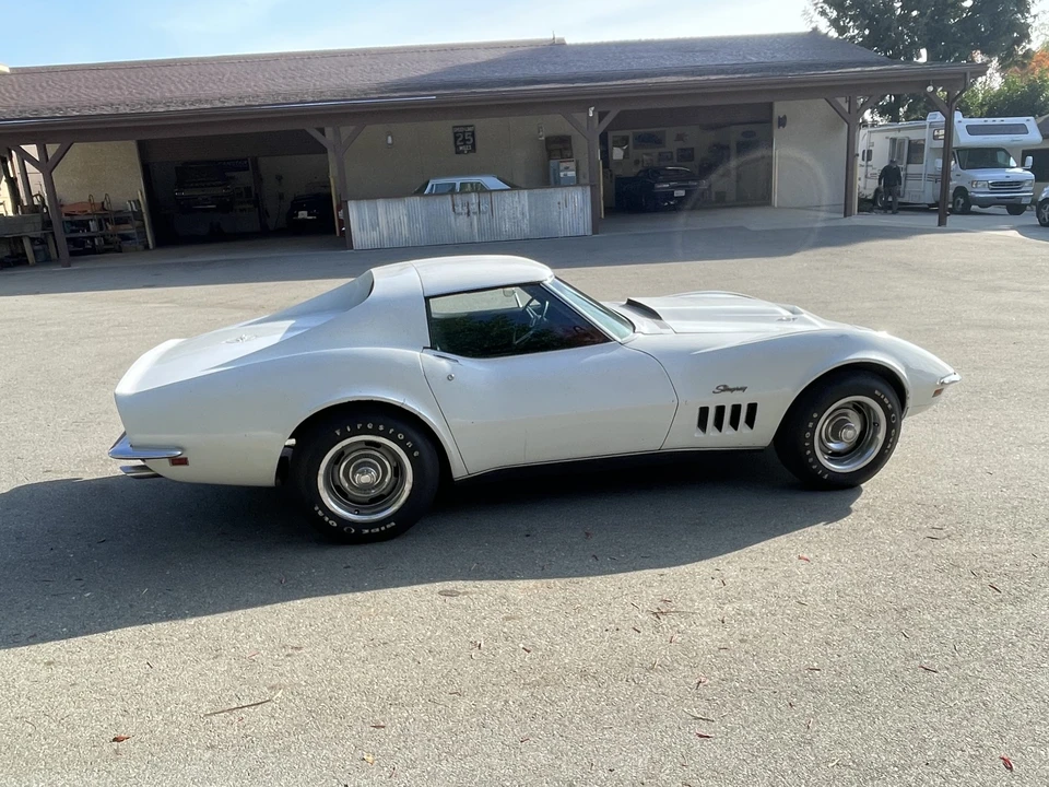 1969 Chevrolet Corvette C3 - Image 6 of 31