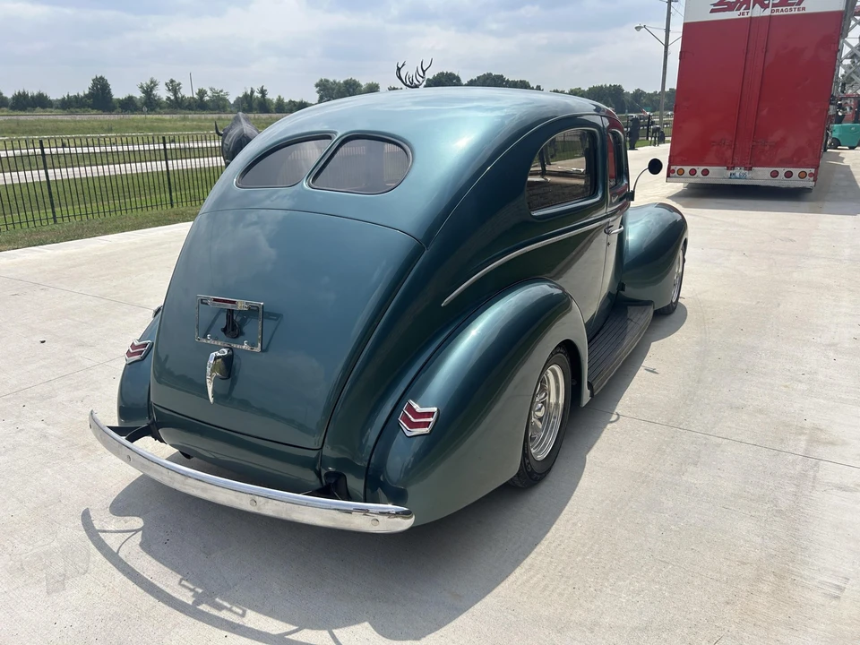 1940 Ford Standard & Deluxe & Super Deluxe - Image 10 of 31